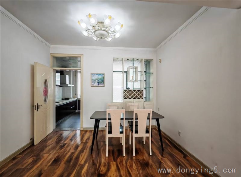 房东直售 大海鑫天地.153平房子,有车位,储藏室