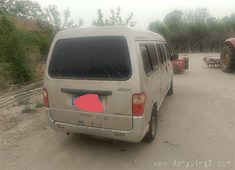 出售10年面包车