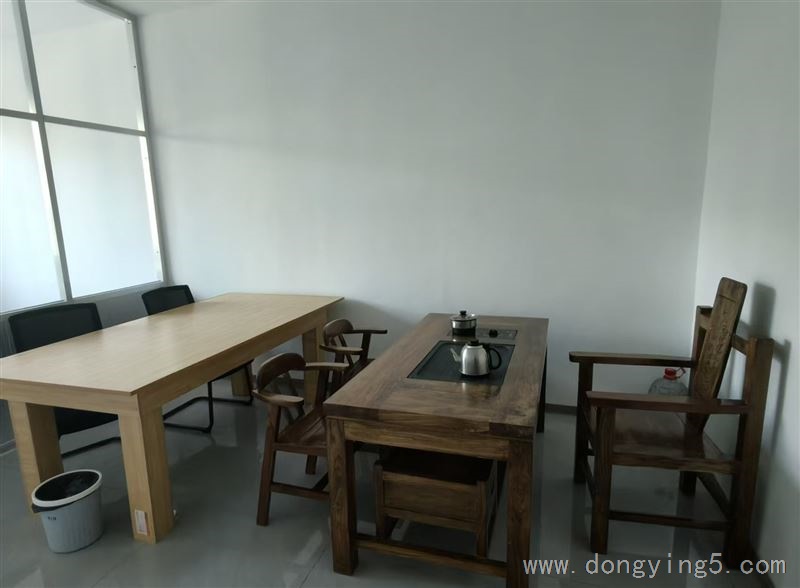 辽河小区路边商铺全屋新装修